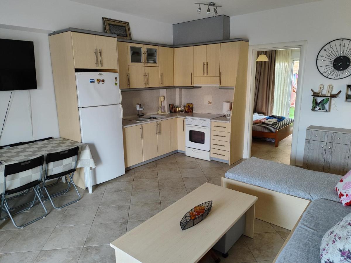 Λελα Appartement Kriopigi Buitenkant foto